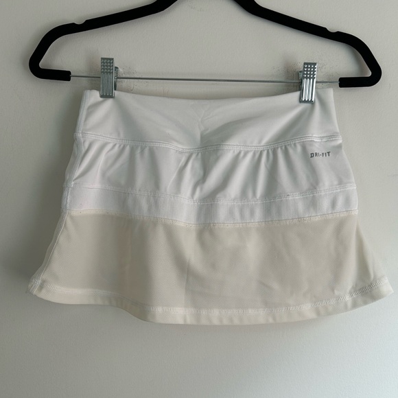 NIKE‎ skort - Picture 5 of 7